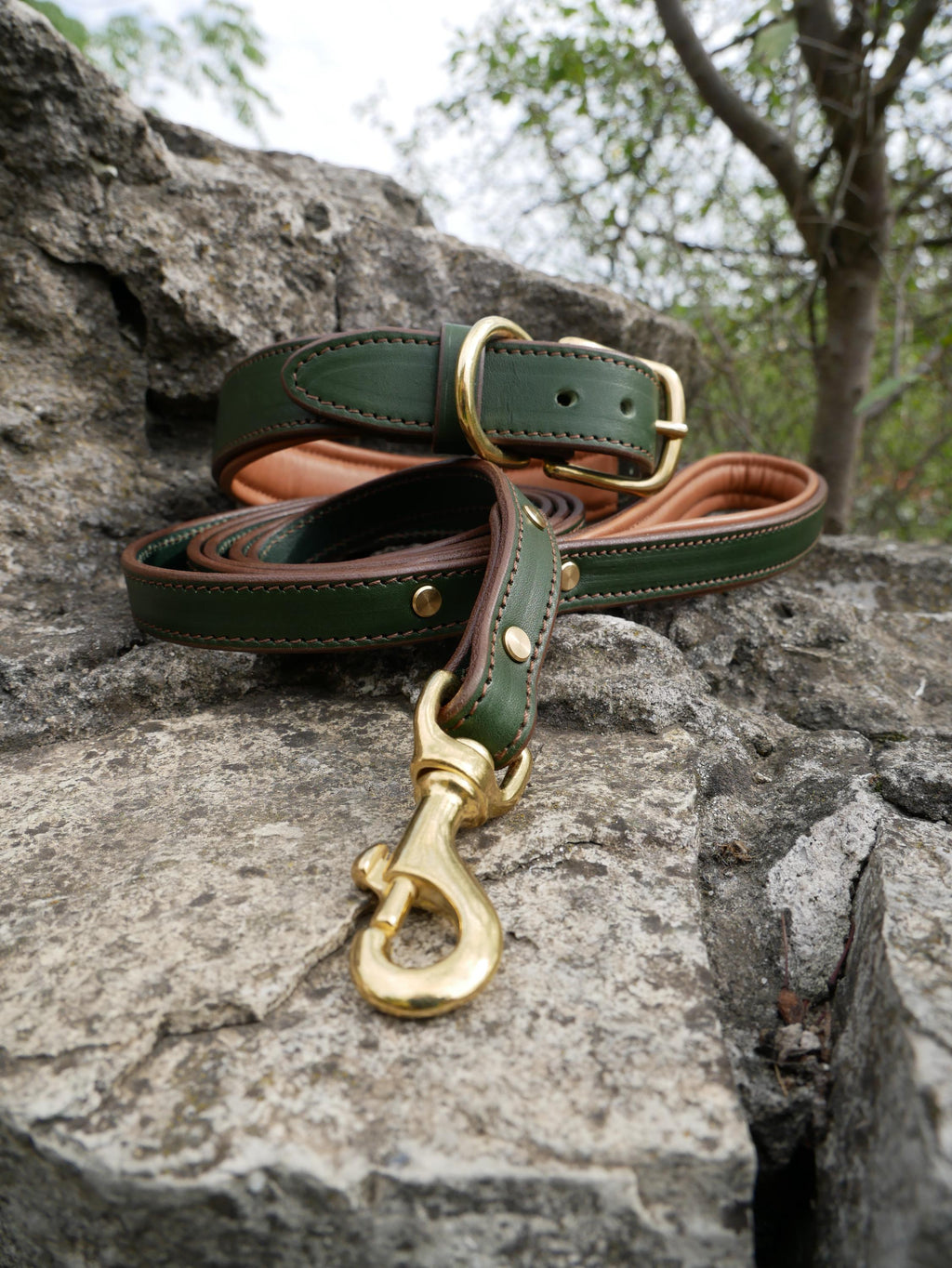 Green Leather Personalized Dog Collar and Leash Set Luxury Brass Buckle, Soft Padded Dog Collar, Padded Handle Dog Leash