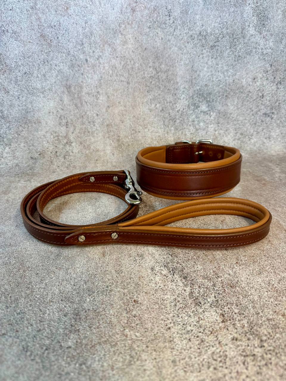 Personalized Leather Dog Collar & Leash Set – Brown & Caramel Edition