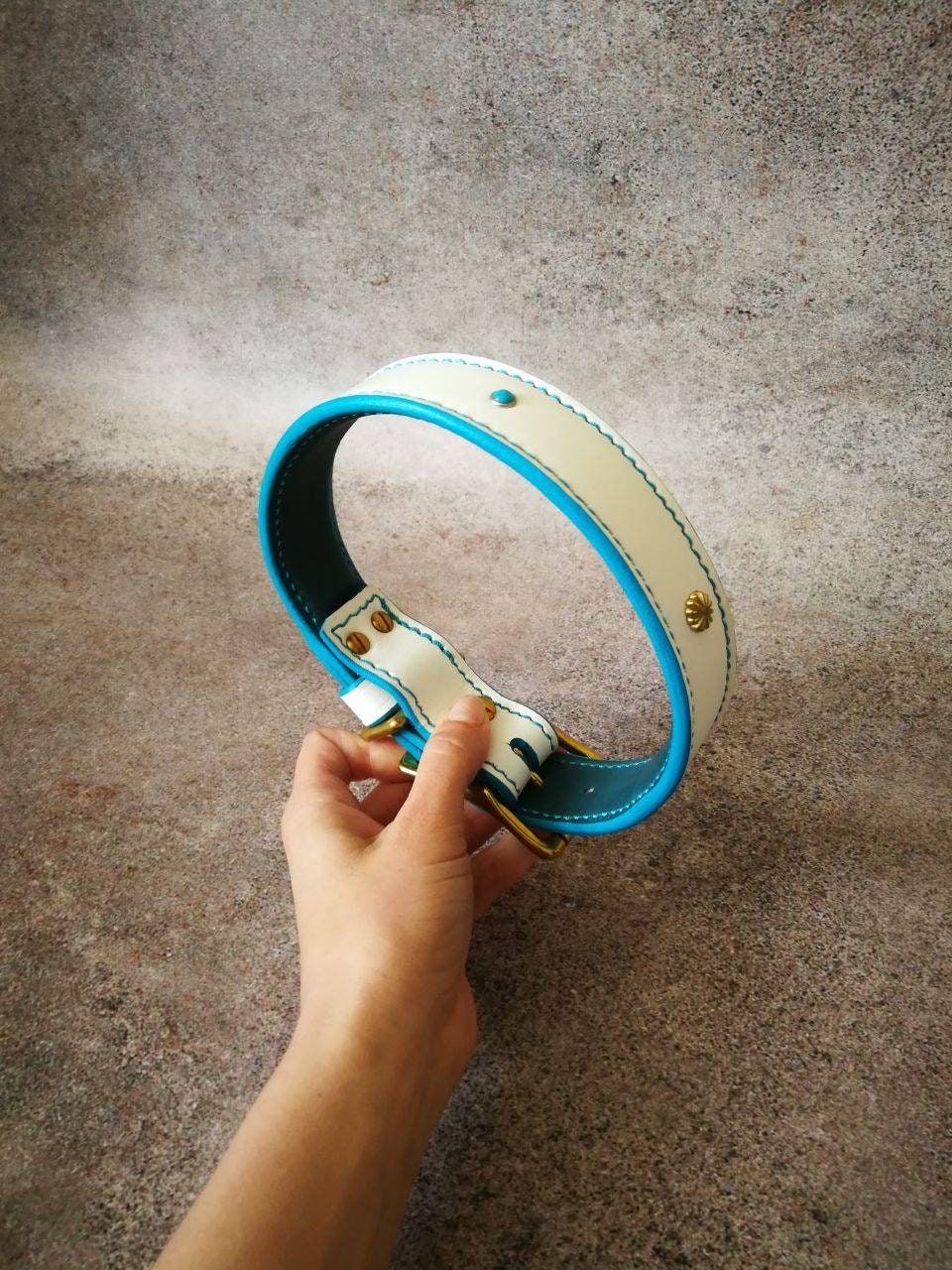 White Leather 1 in Wide Dog Collar, White and Turquoise Dog Collar with turquoise and golden rivets, dainty quality leather dog collar brass