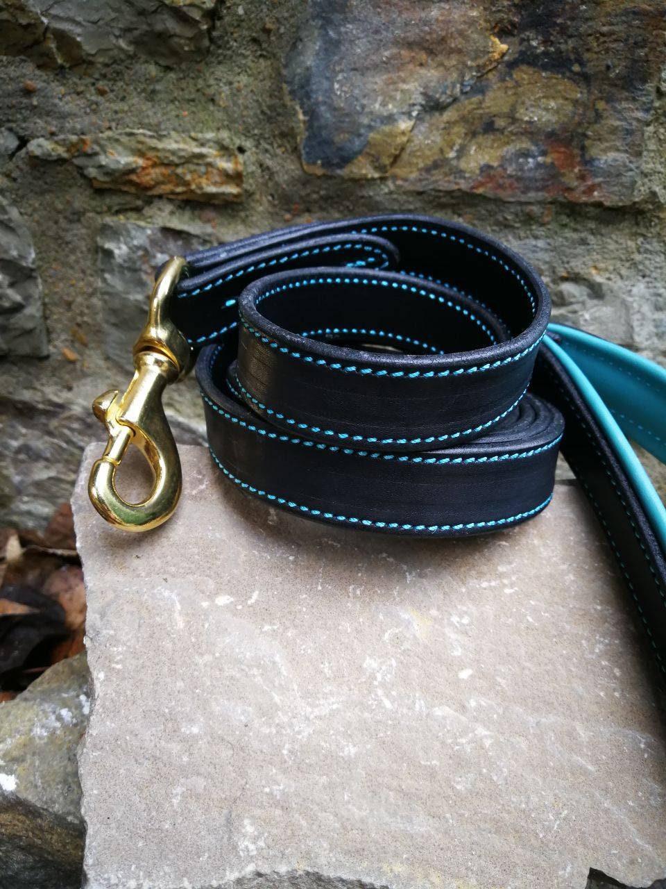 1 in Wide Padded Handle Leather Dog Leash Stitched with Turquoise Thread, Comfortable Handle Heavy Duty 6 foot Leather Leash for Large Dogs